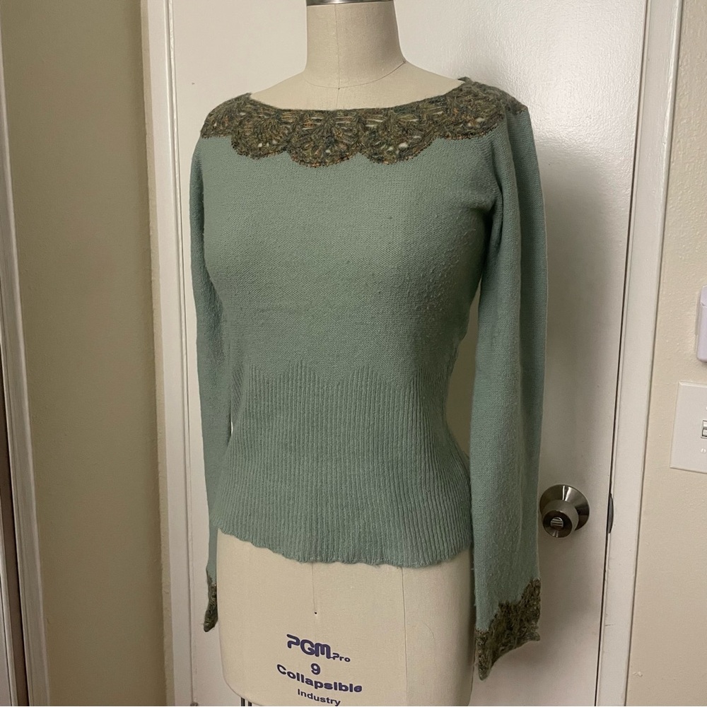 Vintage Moth green sweater with lace details Size M